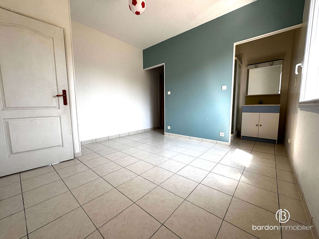 Maison 7 pièces -146m² - Quartier agréable de Sallertaine - photo 8