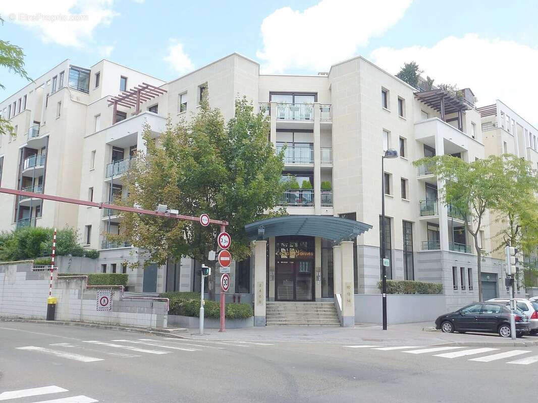 Appartement à MONTIGNY-LE-BRETONNEUX