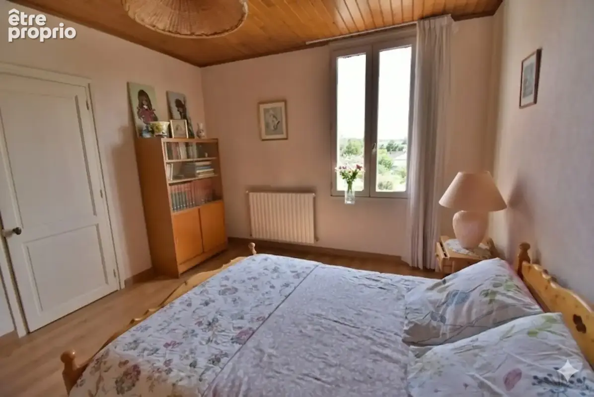 Maison à vendre 6 pièces ANGOULEME (16) maison 3 chambres + Studio et piscine sur terrain de 1150 m2 - photo 13