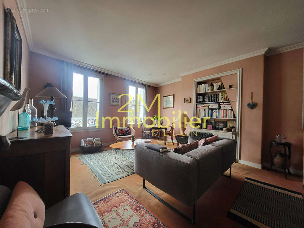 Appartement à FONTAINEBLEAU