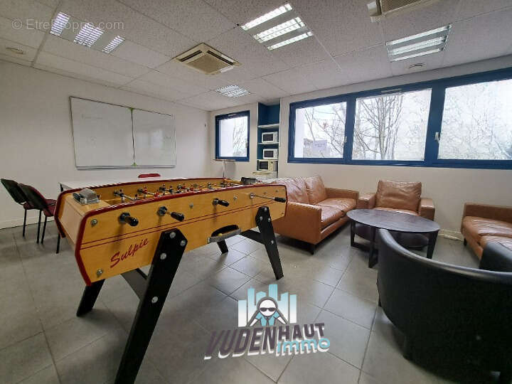 Commerce 650 m² à Toulouse  - photo 8