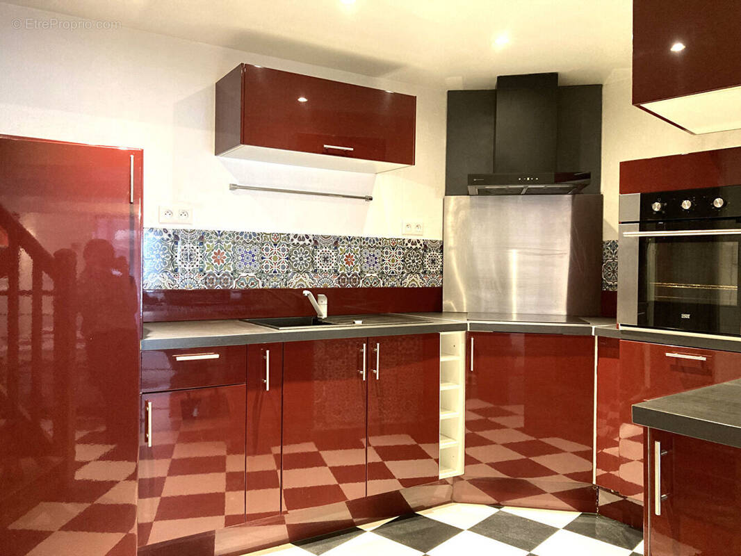 Maison à SAINT-MARTIN-EN-HAUT