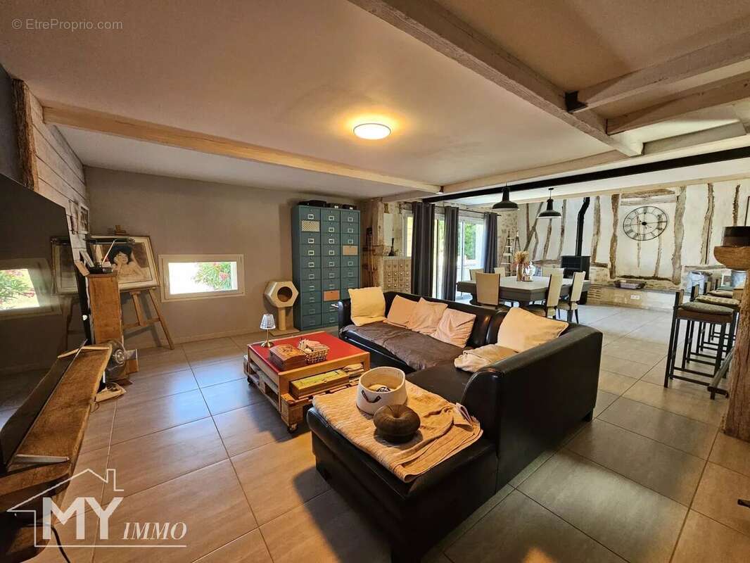 Maison à PORT-SAINTE-FOY-ET-PONCHAPT