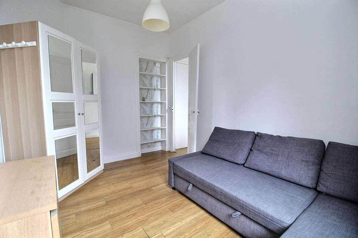 Appartement à LA GARENNE-COLOMBES