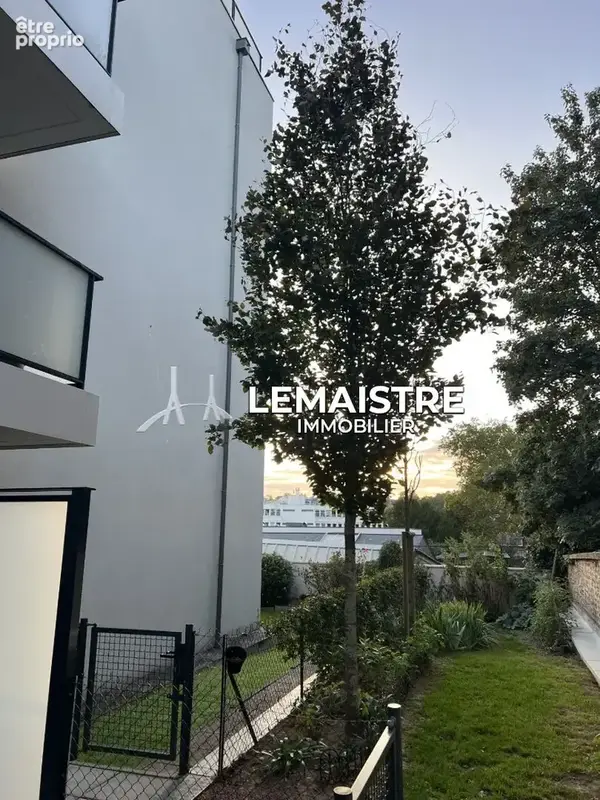 Appartement à vendre - Rouen - 74.7 m² - 3 chambres - Dernier étage - Terrasse - Box s/sol  - Accès direct Gare SNCF - photo 12