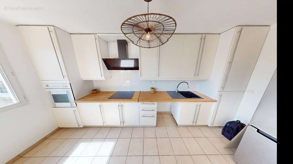 Appartement à VILLENEUVE-LOUBET