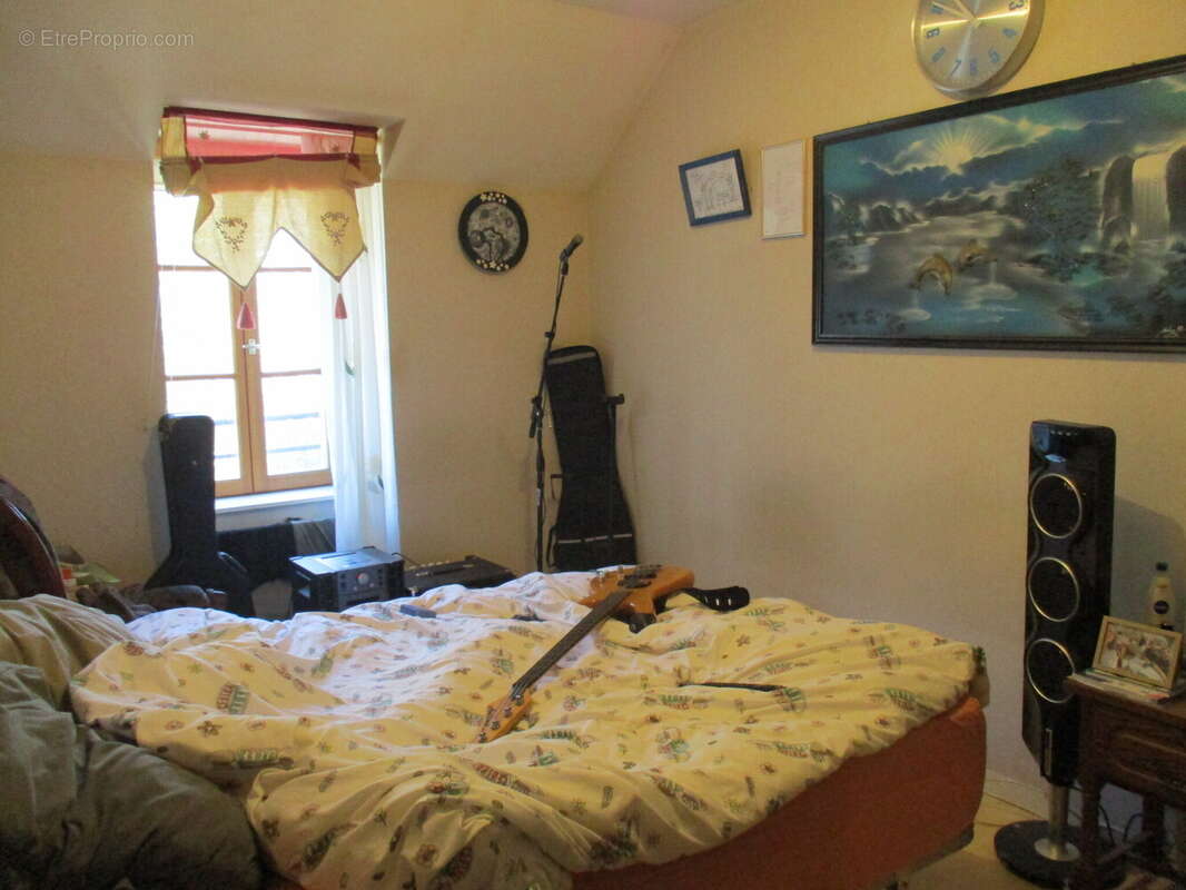 Maison à CHATEAU-CHINON(VILLE)