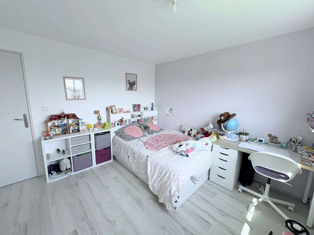 Maison à SAINT-ERBLON