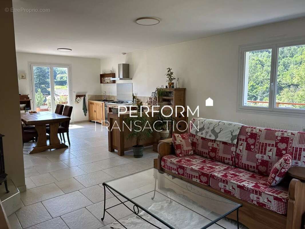 Maison à SAINT-MARTIN-D&#039;URIAGE