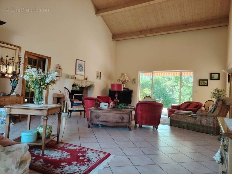 A vendre, Villa d'architecte dans un havre de paix situé à Migné Auxances - photo 11