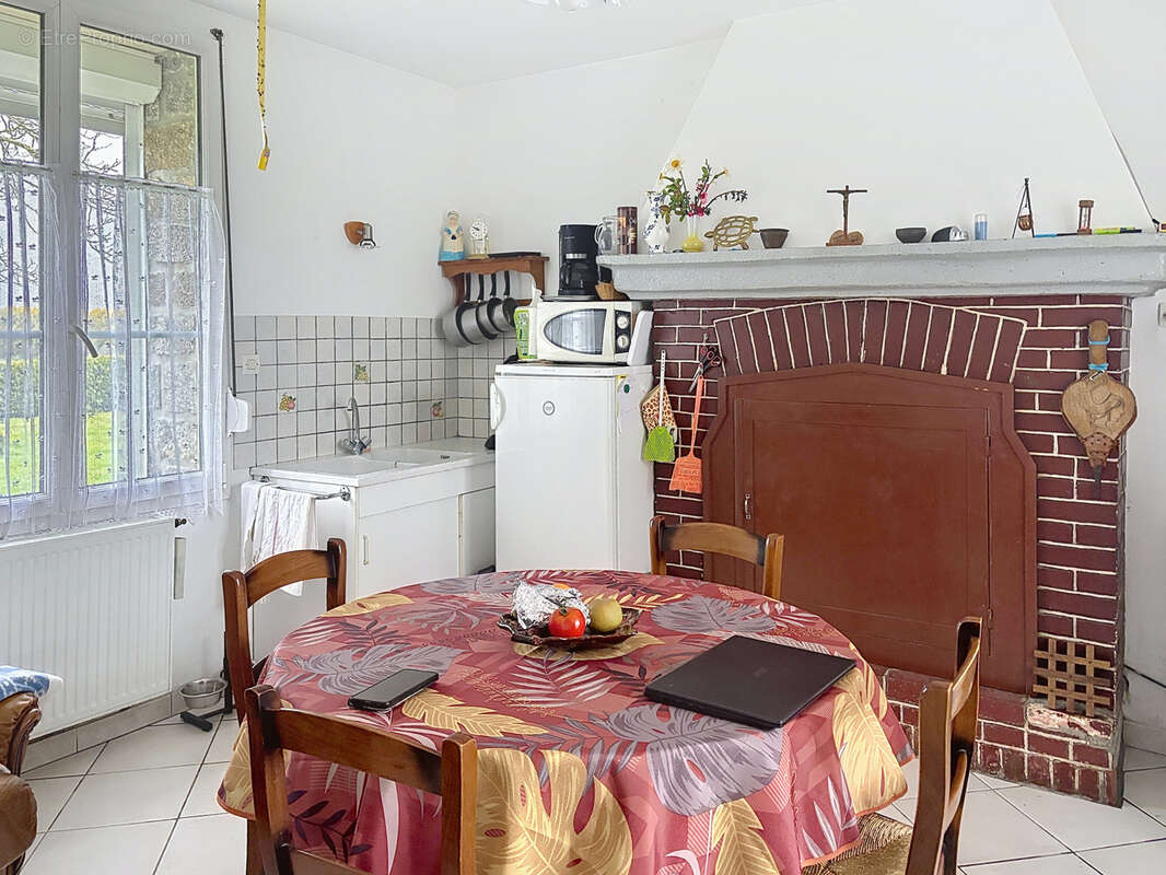 Maison à SAINT-CLEMENT-RANCOUDRAY