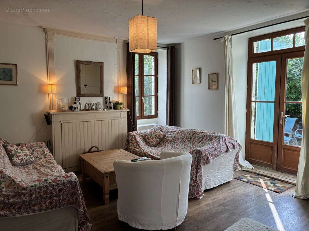 Maison à BRIGUEIL-LE-CHANTRE