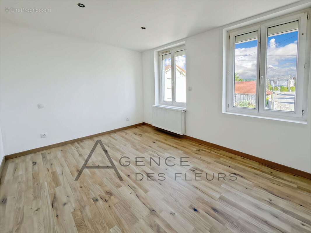 Maison Saint Pierre Les Elbeuf 116 m2 - photo 6