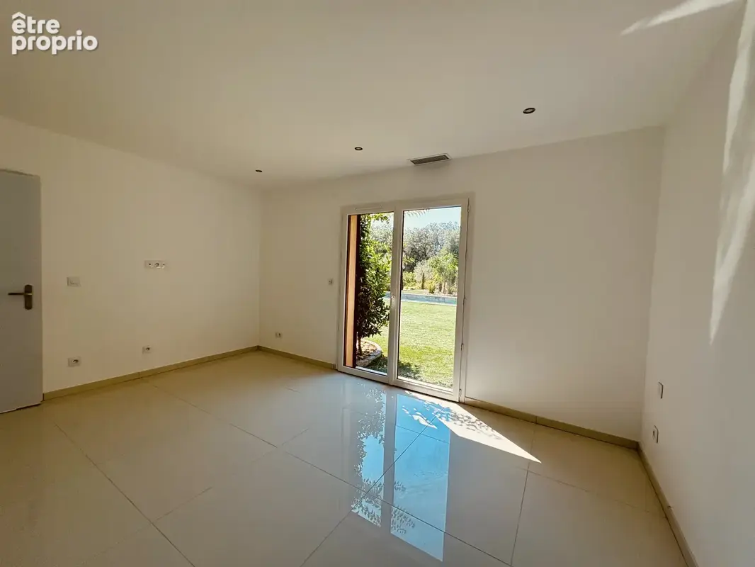 Proche village villa neuve - photo 7