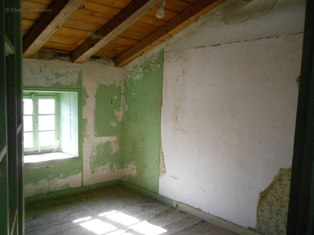 Maison à DORE-L'EGLISE