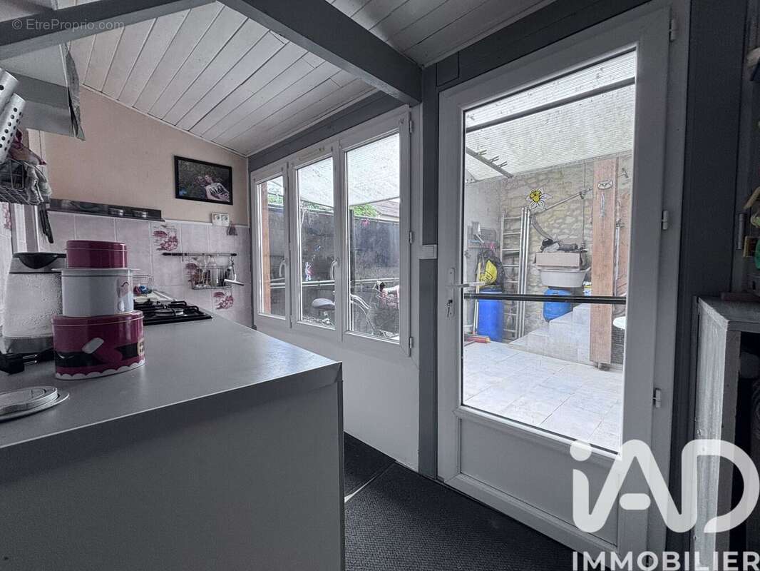 Maison 76 m² à Loudun  - photo 5