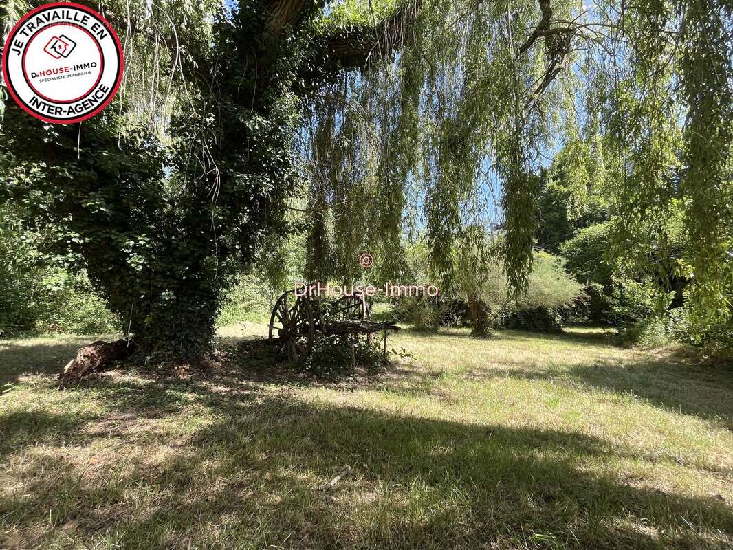 Maison 356 m² à La Chapelle-Sur-Loire  - photo 9