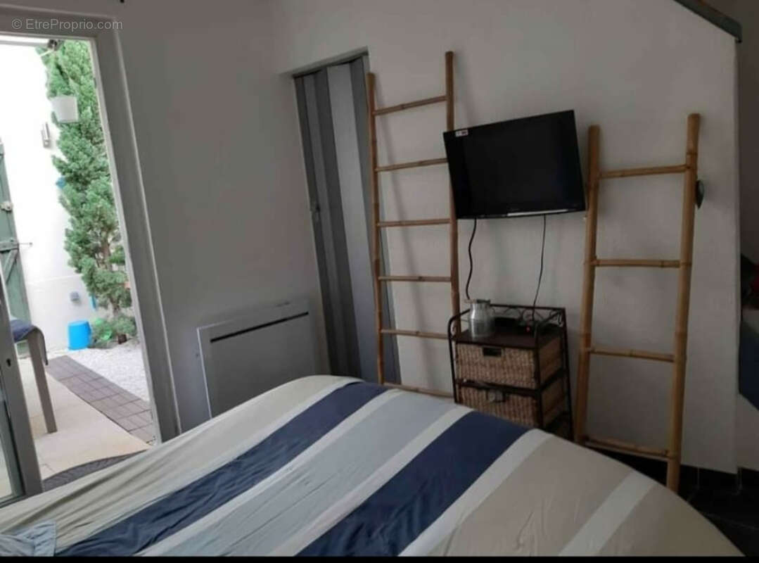Appartement à SOLLIES-PONT