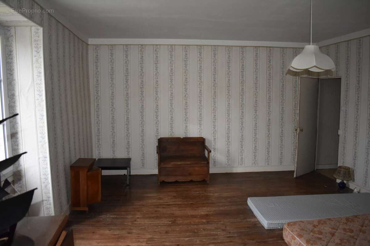 Belle et grande maison familiale à rafraîchir - photo 28