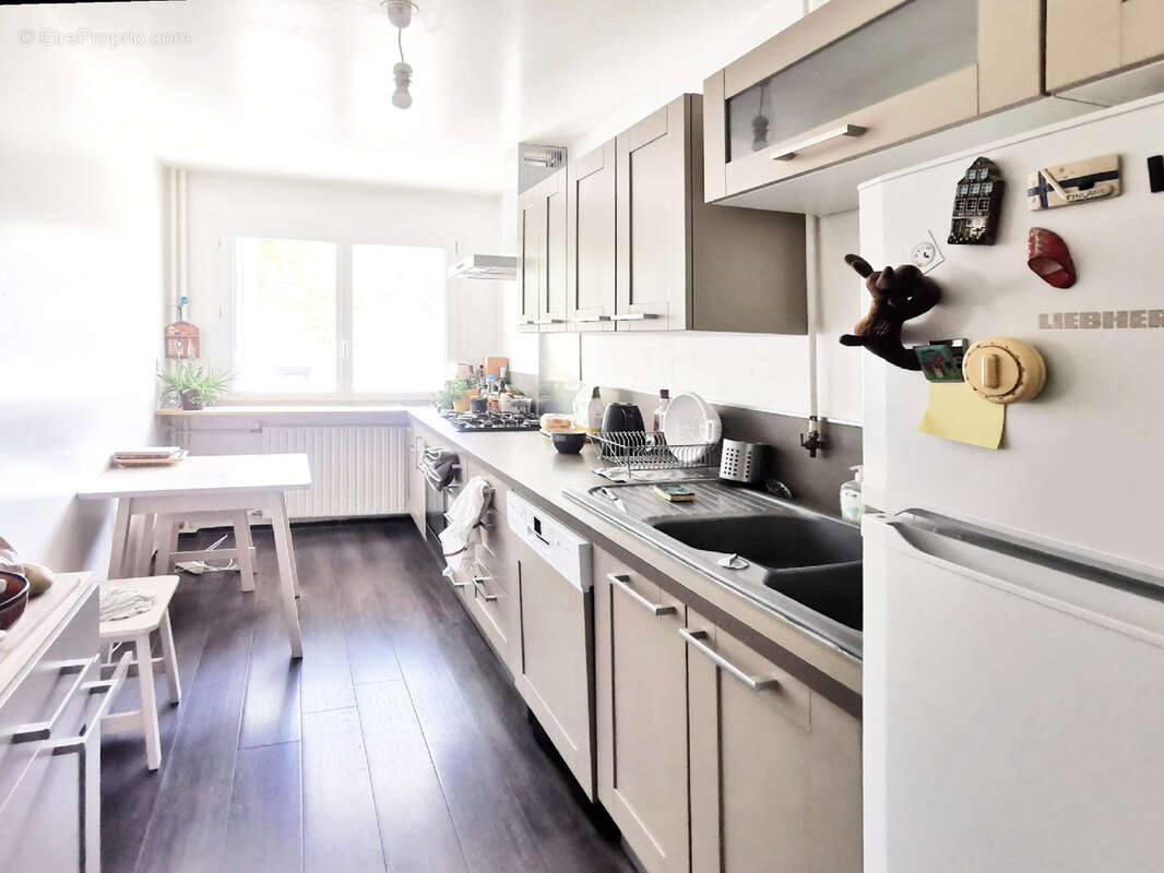 Appartement à MAGNY-LES-HAMEAUX