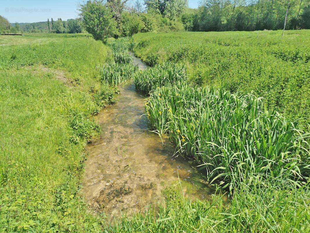 Maison à SAINT-GENIES