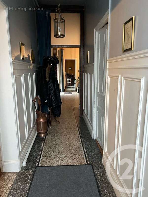 Autre à SAINT-QUENTIN