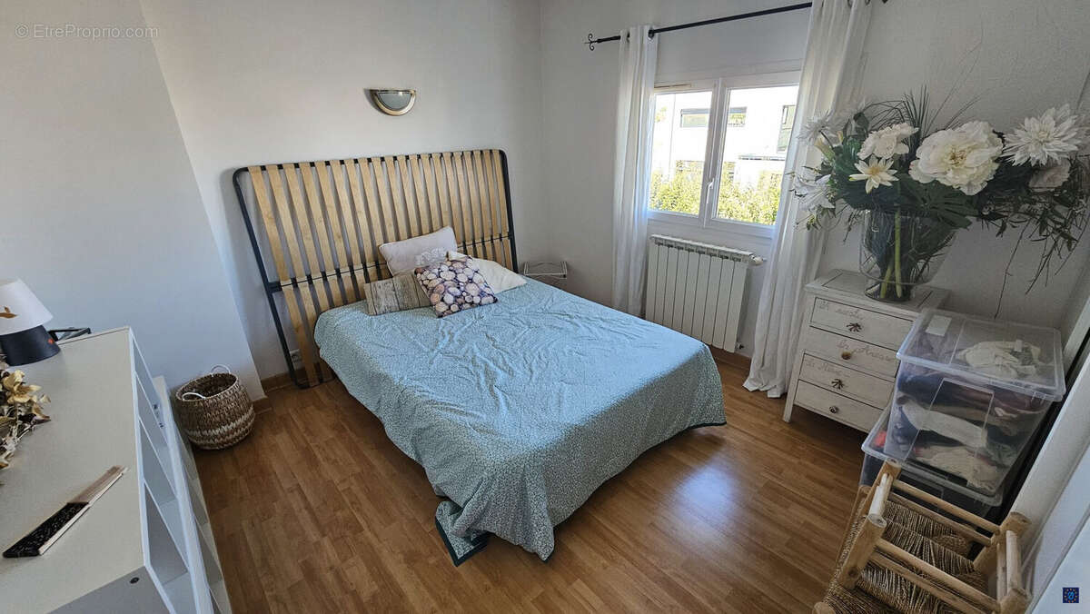 Maison à VAUX-SUR-MER