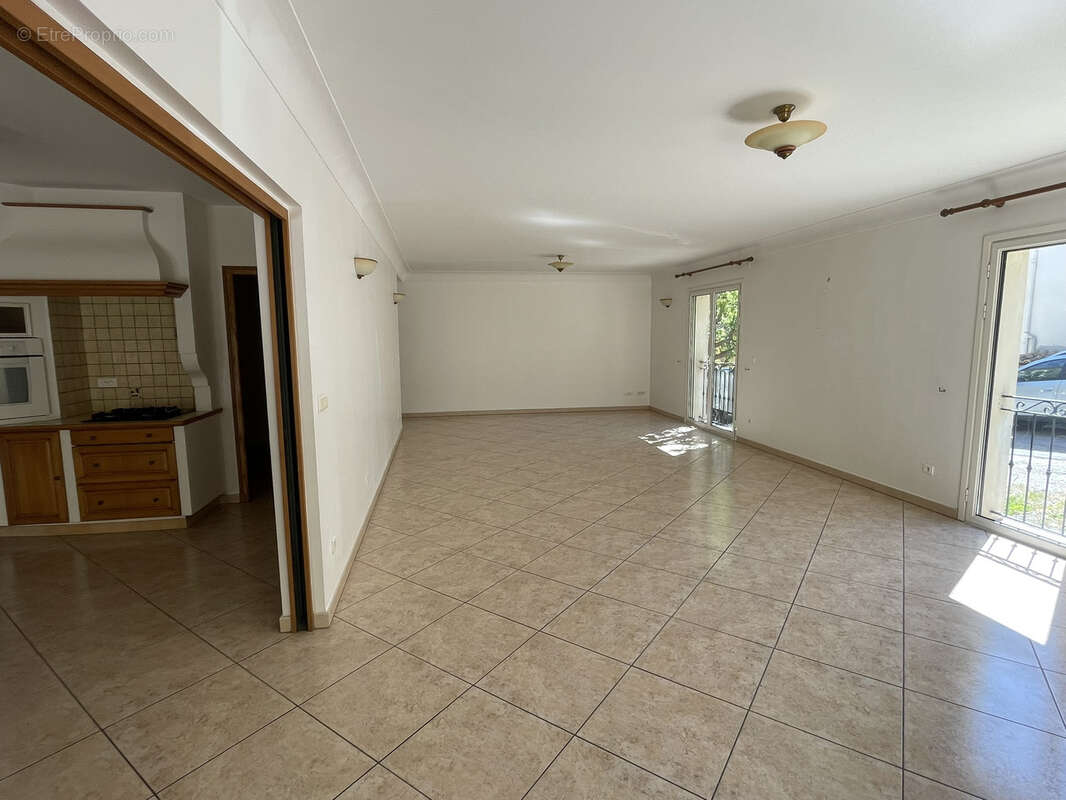 Appartement à CABRIES