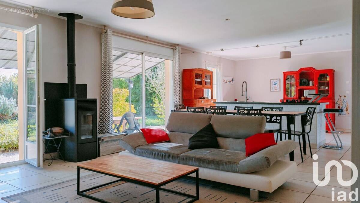 Photo 1 - Maison à SAVIGNY-EN-SEPTAINE