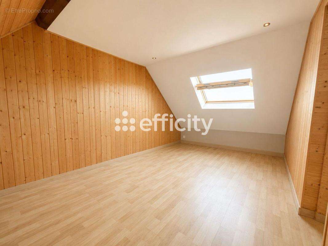 Maison 131 m² à Lorient  - photo 7