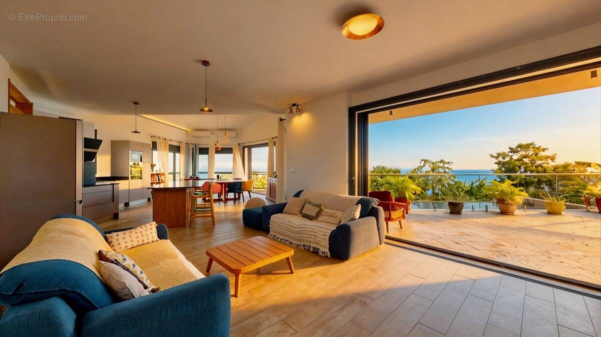 Maison à LE PORT