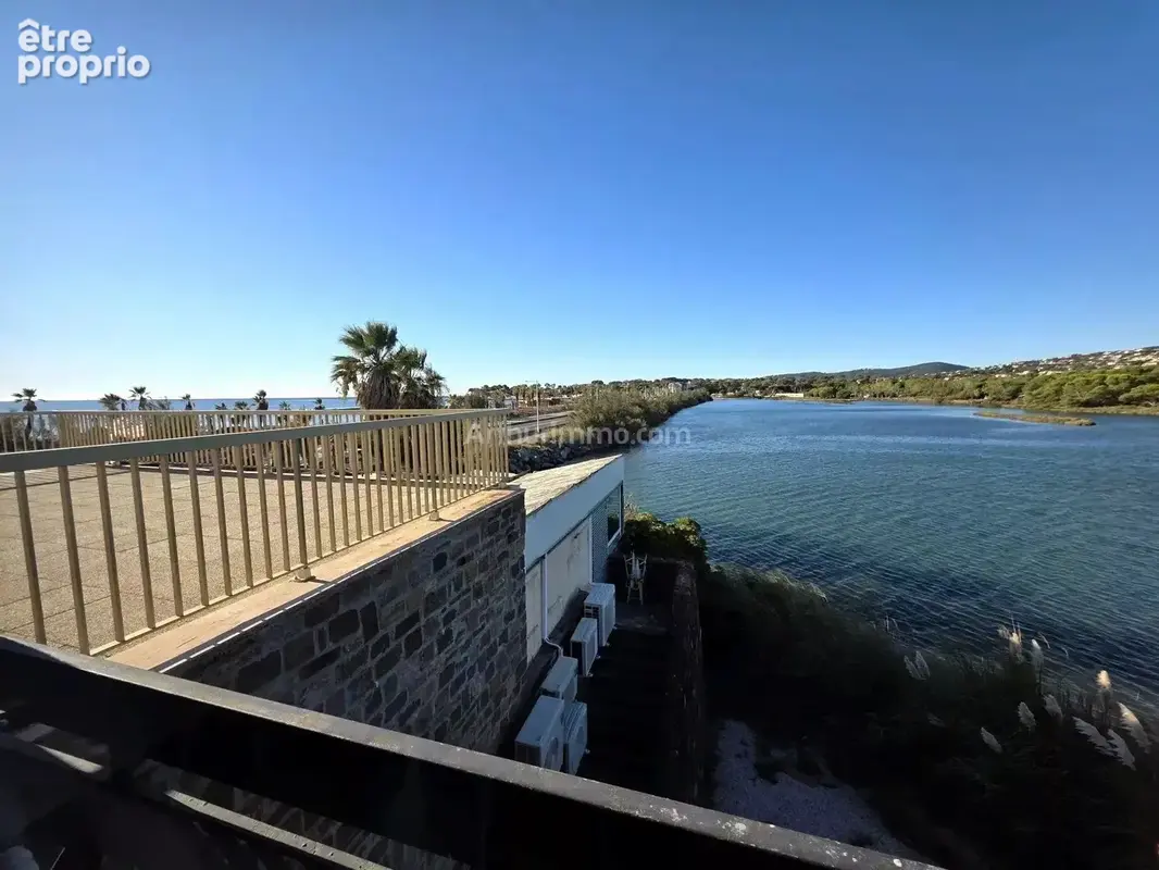 Vente Appartement (83370) 270 000ï¿œ - photo 2
