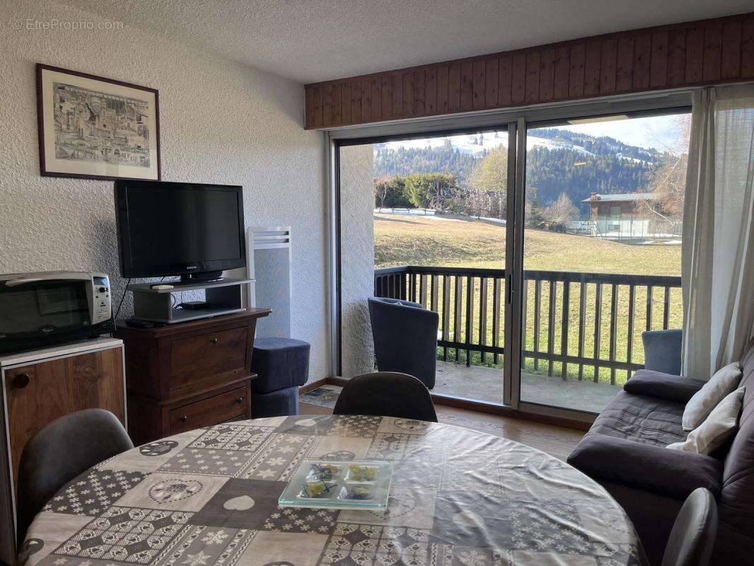 Appartement à NOTRE-DAME-DE-BELLECOMBE