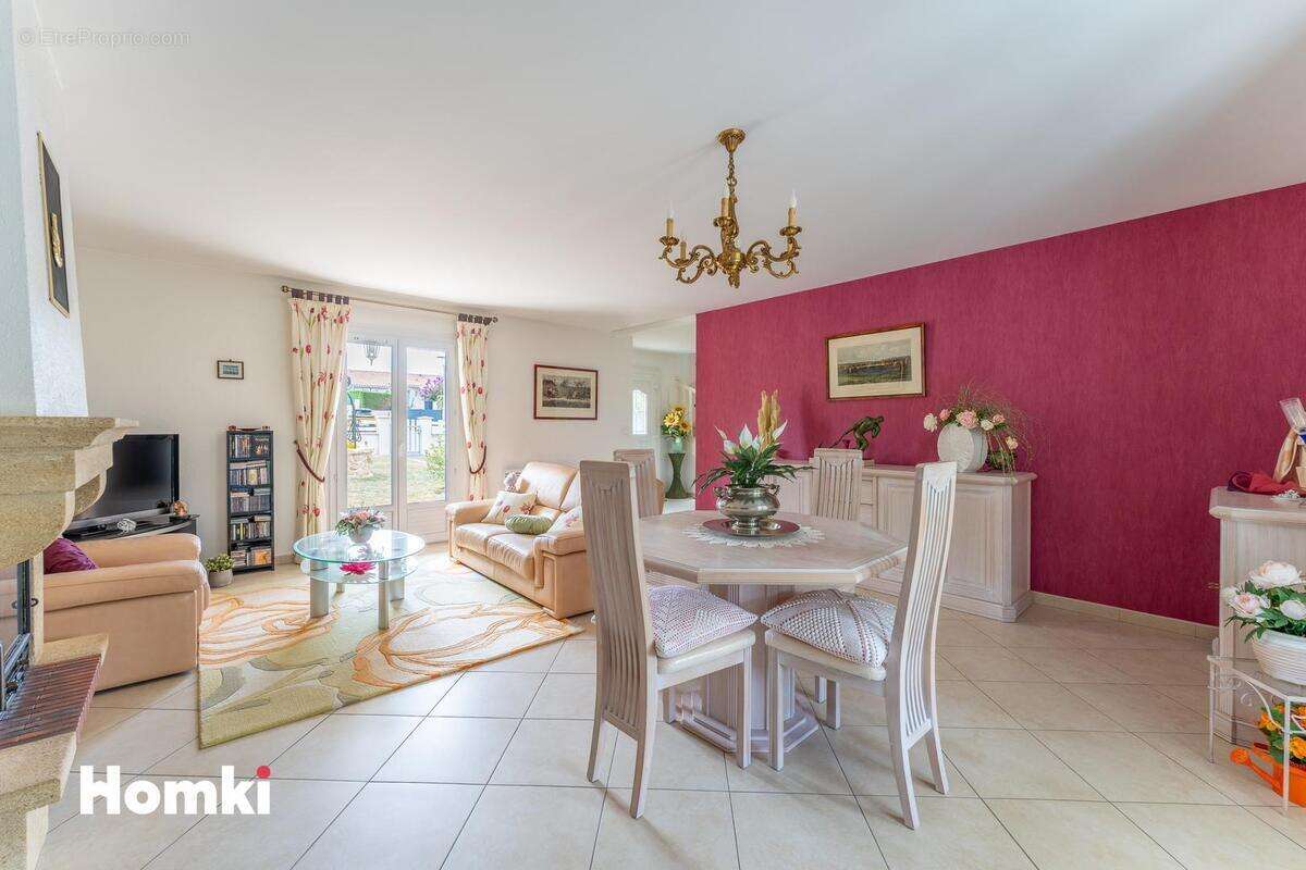 Maison à SAINT-LOUBES