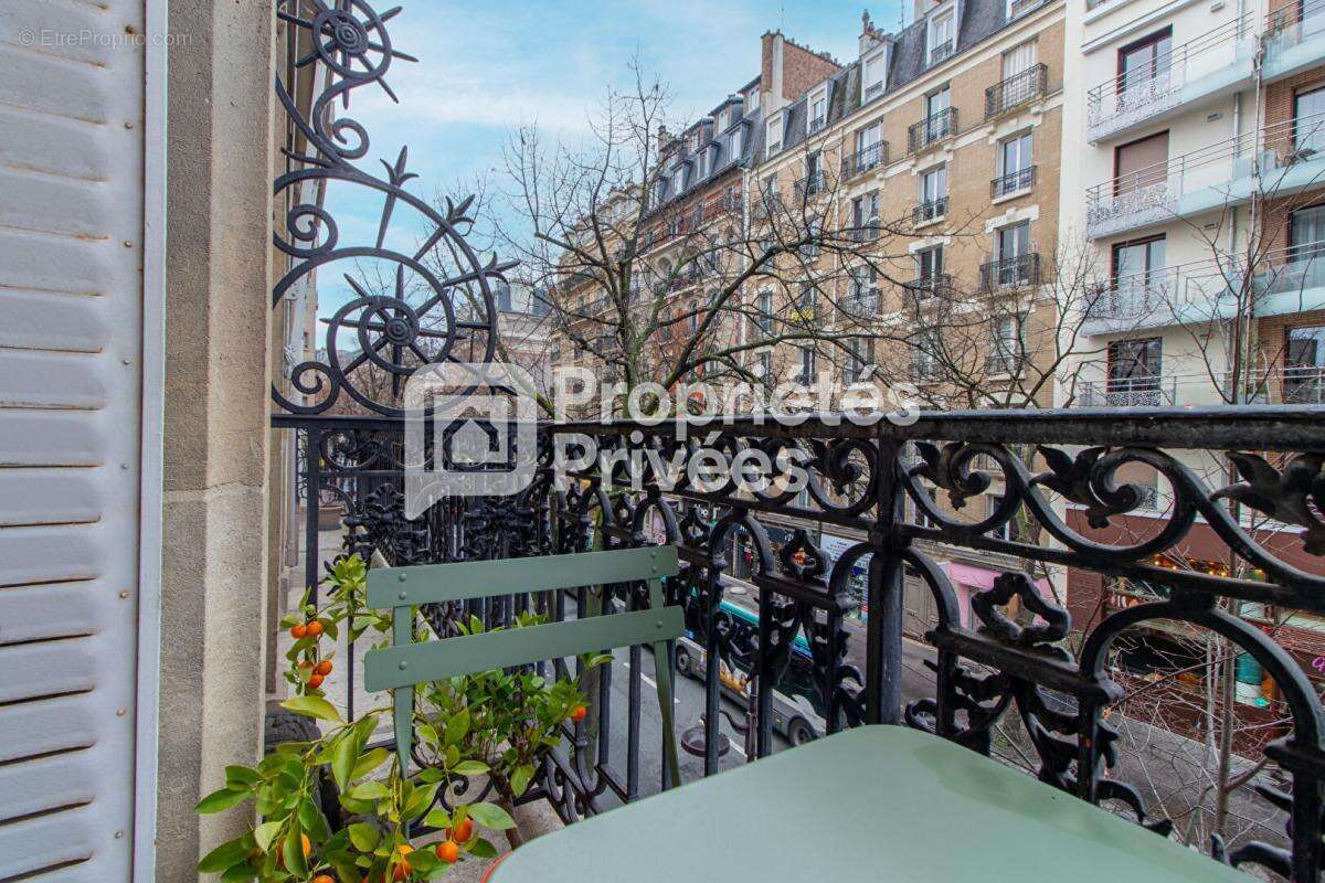 Appartement à PARIS-15E