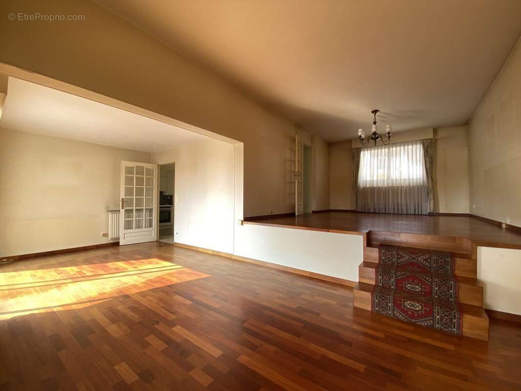 Maison à JUVISY-SUR-ORGE