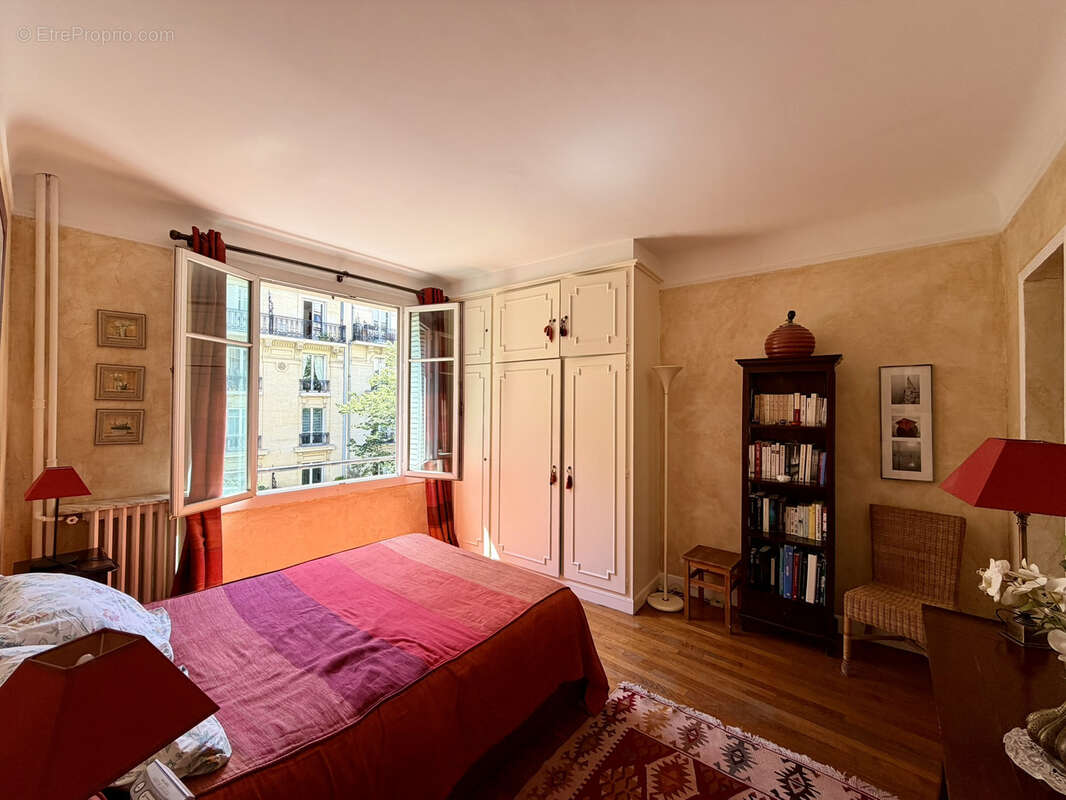 Appartement à PARIS-12E