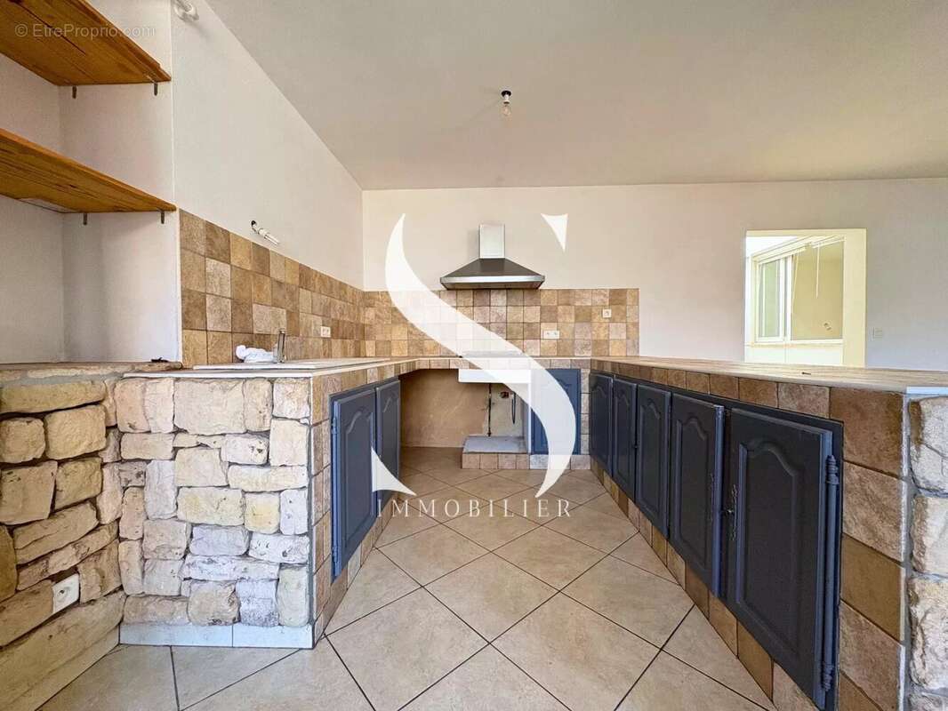 Appartement à VALLAURIS