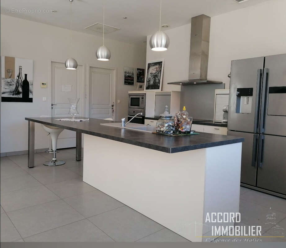 Maison à NISSAN-LEZ-ENSERUNE