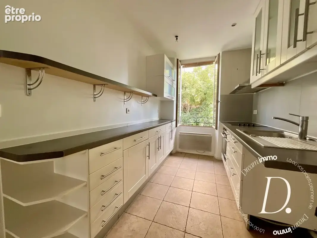 Appartement 4 pièces 62 m² à vendre à Hyeres (83400) - photo 3