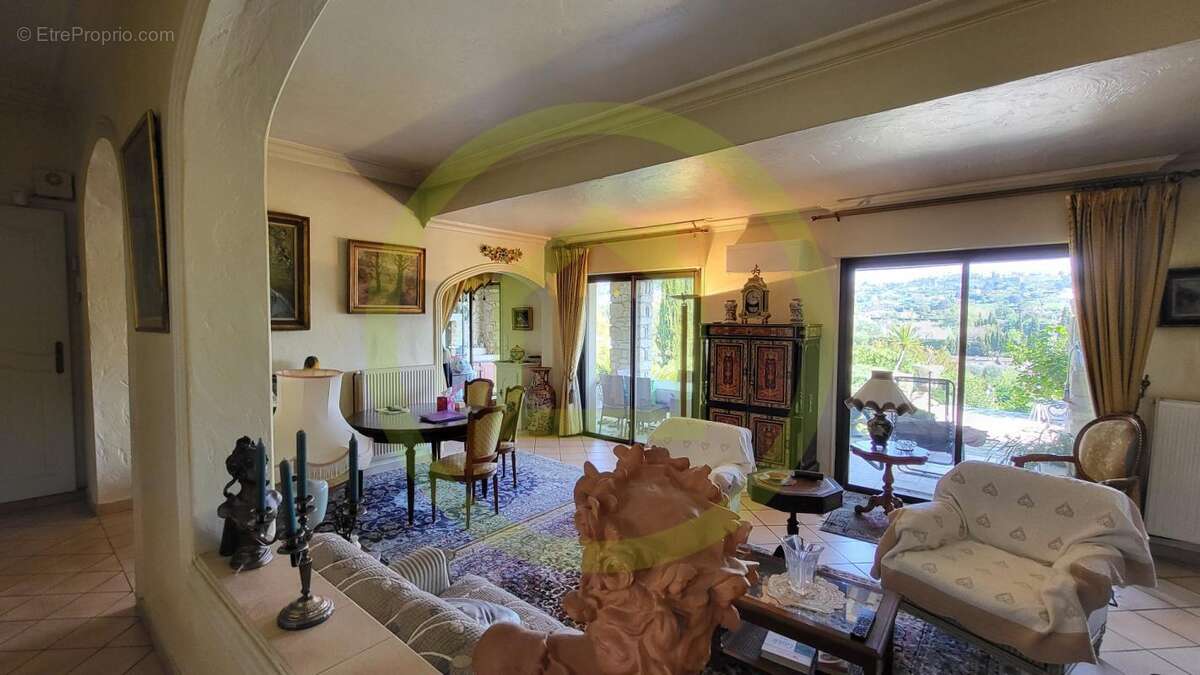 Maison à LA COLLE-SUR-LOUP