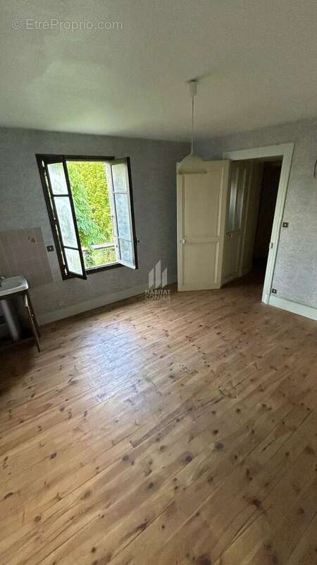 Maison à SAINT-EGREVE