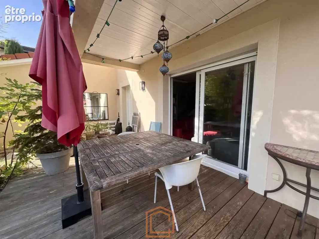 Maison 120 m2 centre Saint-Genis-Laval - photo 12