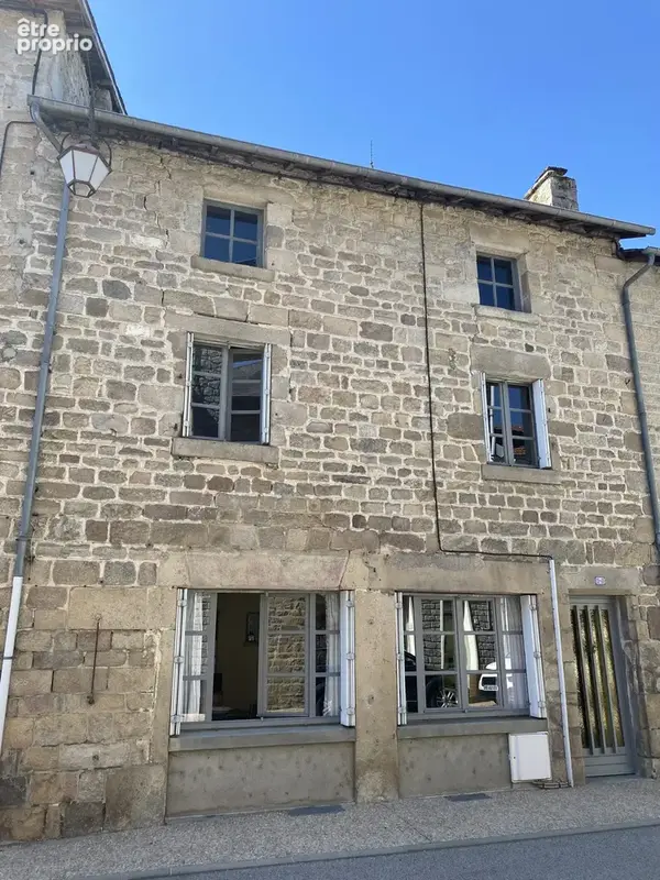 Maison 6 pièces 99 m² à vendre à Peyrat-Le-Chateau (87470) - photo 1