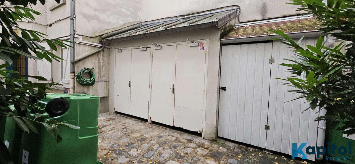 Autre à PARIS-12E