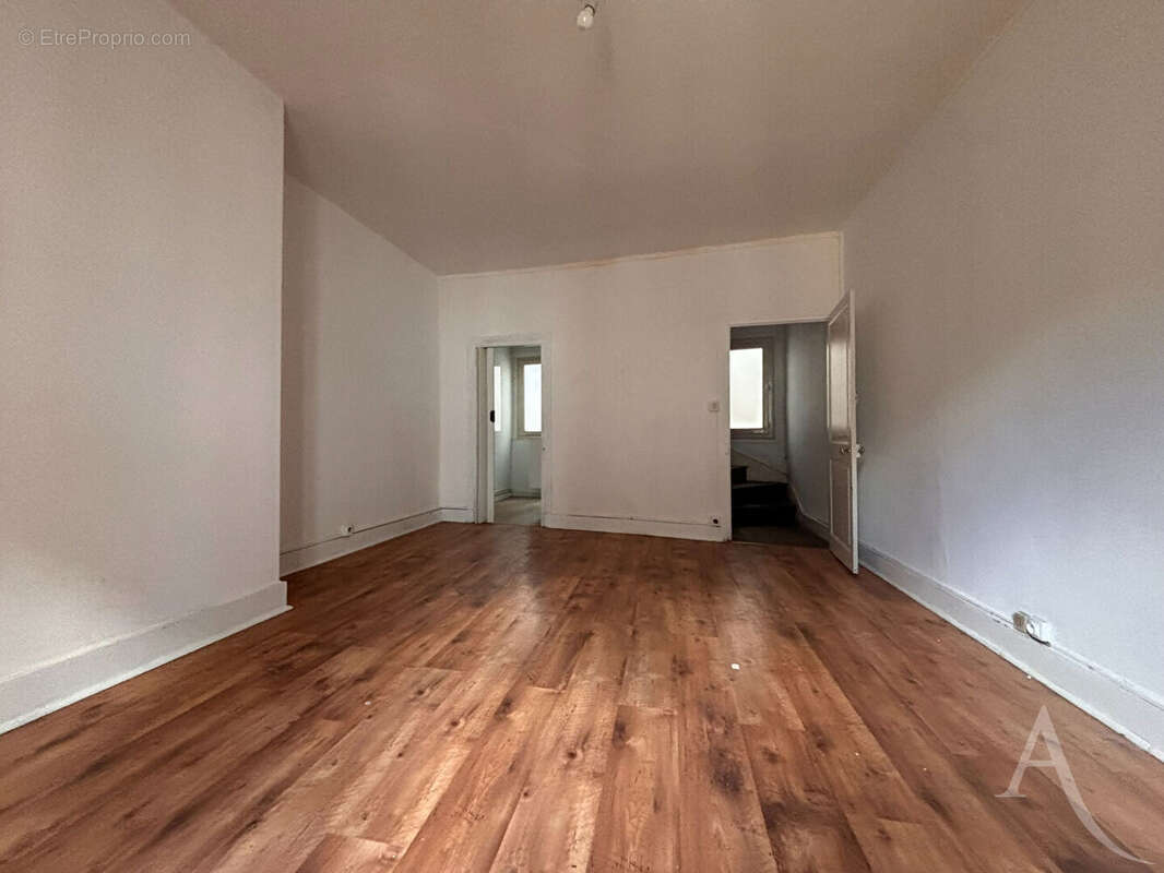 Maison de ville atypique de 62 m² en plein coeur du centre-ville ! - photo 15