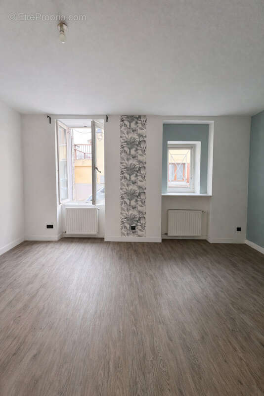 Appartement à SAINT-SYMPHORIEN-D'OZON