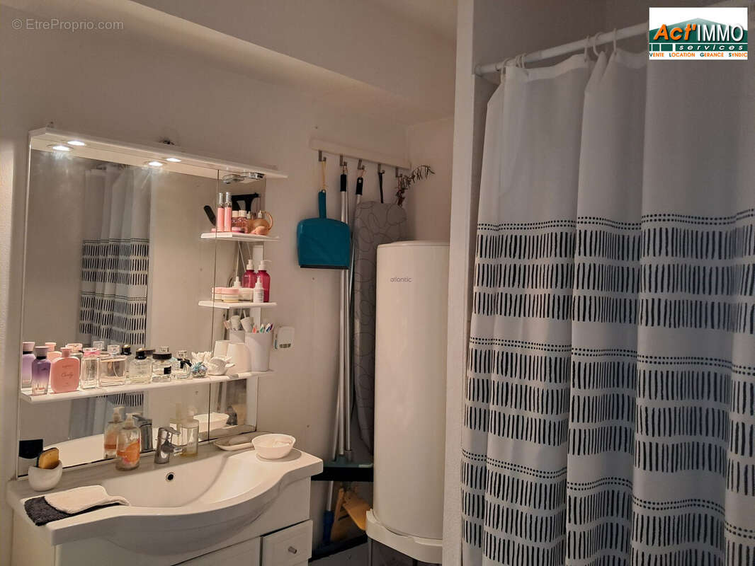 Appartement 42 m² à Istres  - photo 5