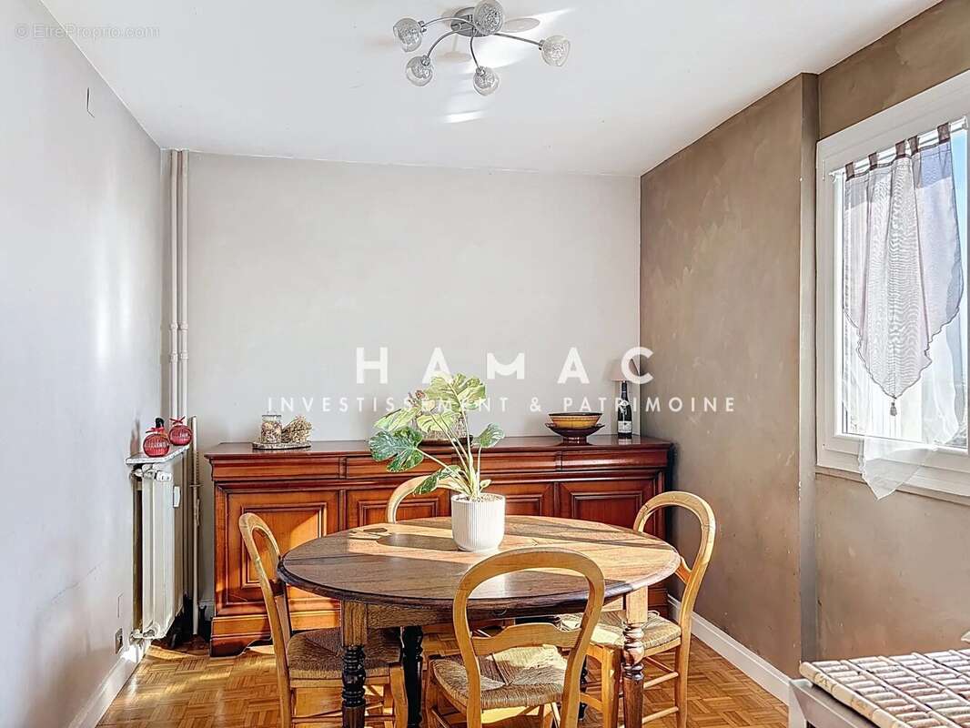 Appartement à OULLINS