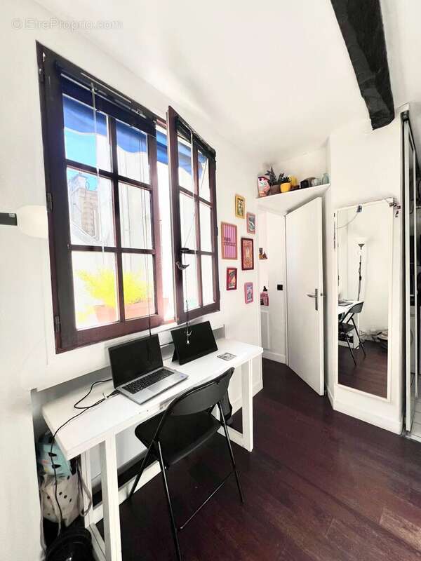 Appartement à PARIS-3E